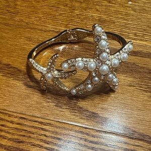 Lilly Pulitzer Gold Starfish cuff Pearl Bracelet